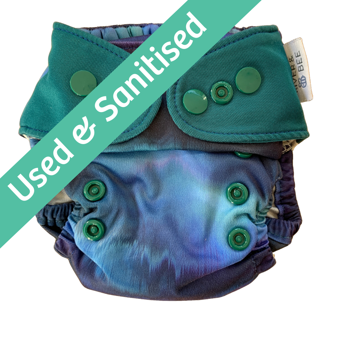 River & Bee Newborn Nappy