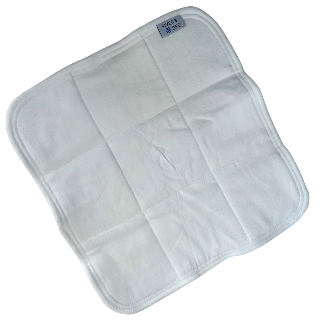 River & Bee Newborn Nappy