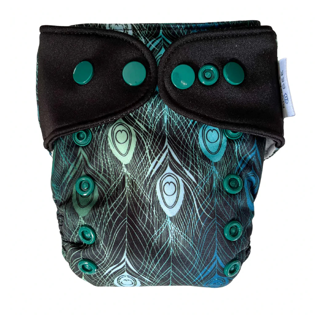 River & Bee Newborn Nappy